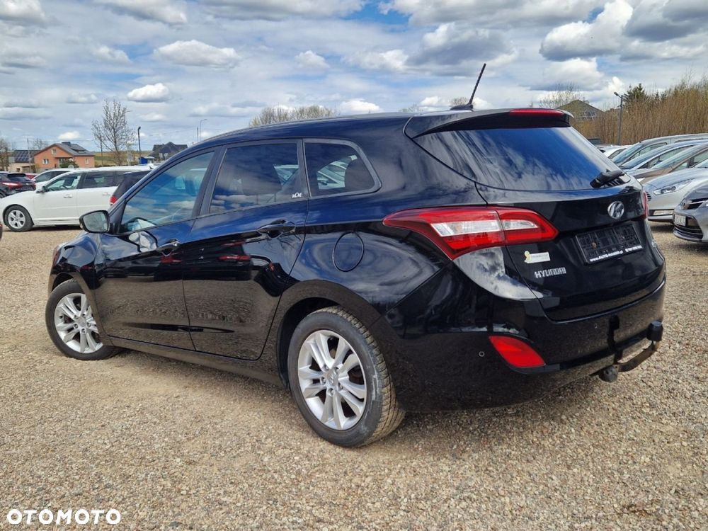 Hyundai i30 1.6 CRDi Premium - 3