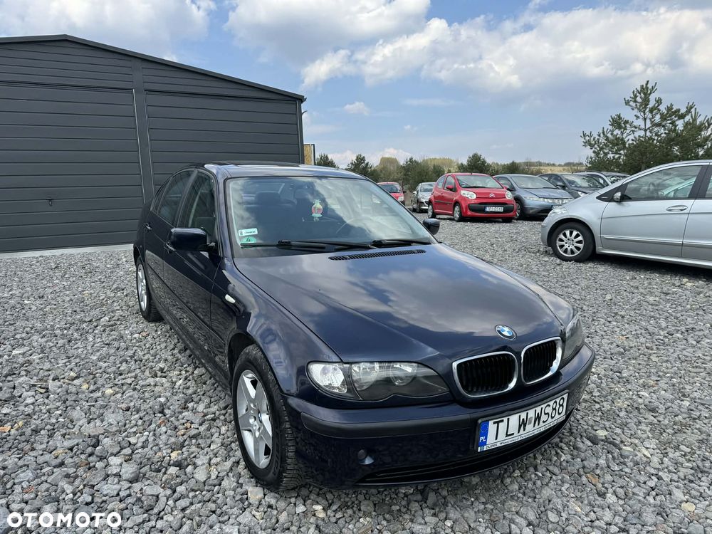 BMW Seria 3 318i - 3