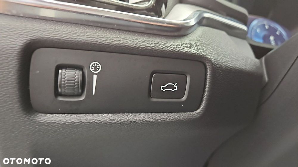 Volvo V60 Cross Country D4 AWD - 17