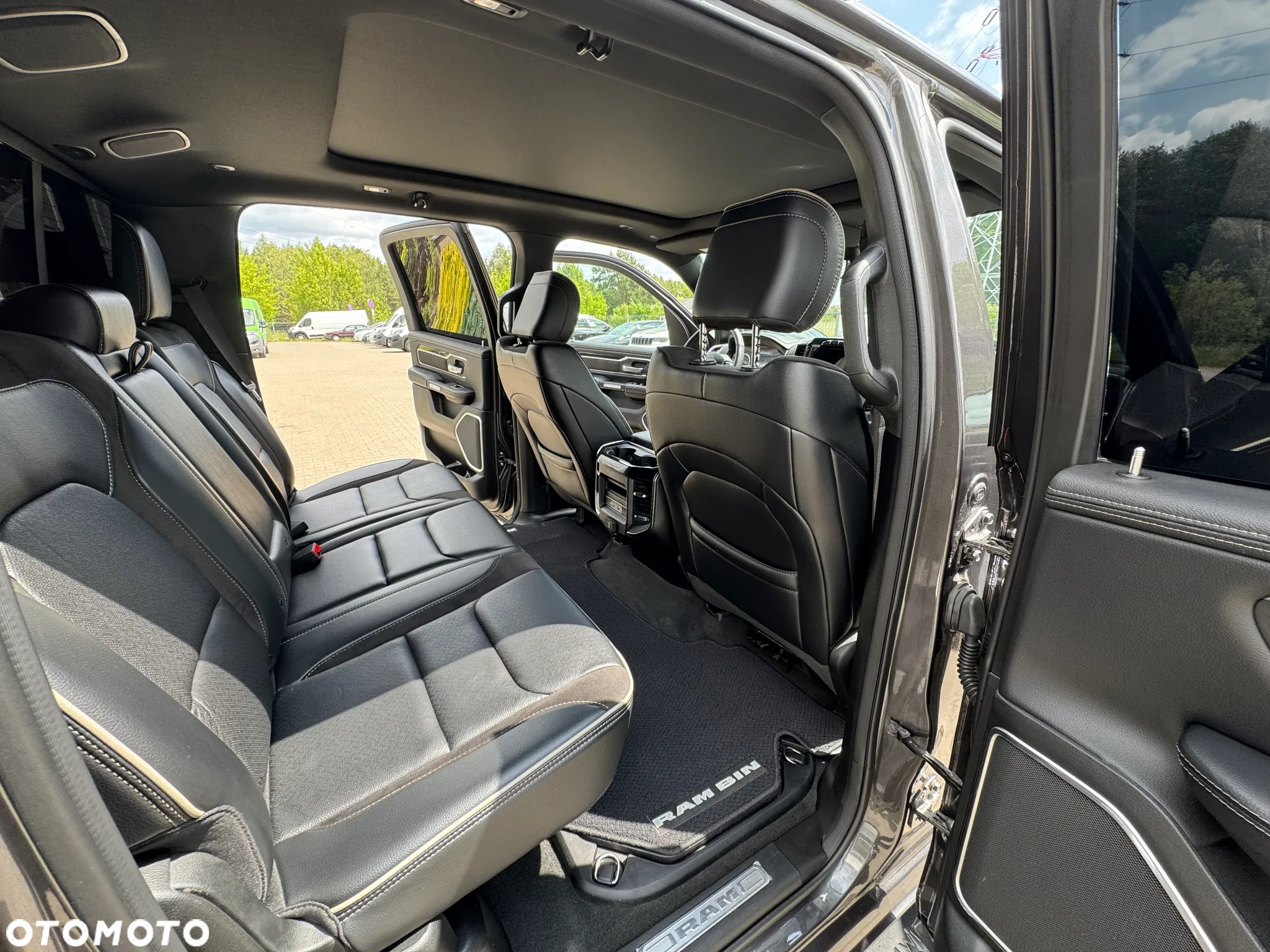 RAM 1500 Crew Cab Laramie - 18