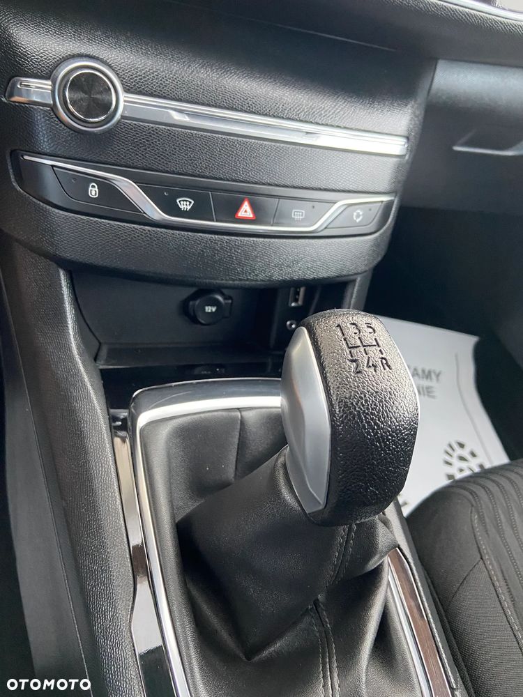 Peugeot 308 82 VTi Active - 28