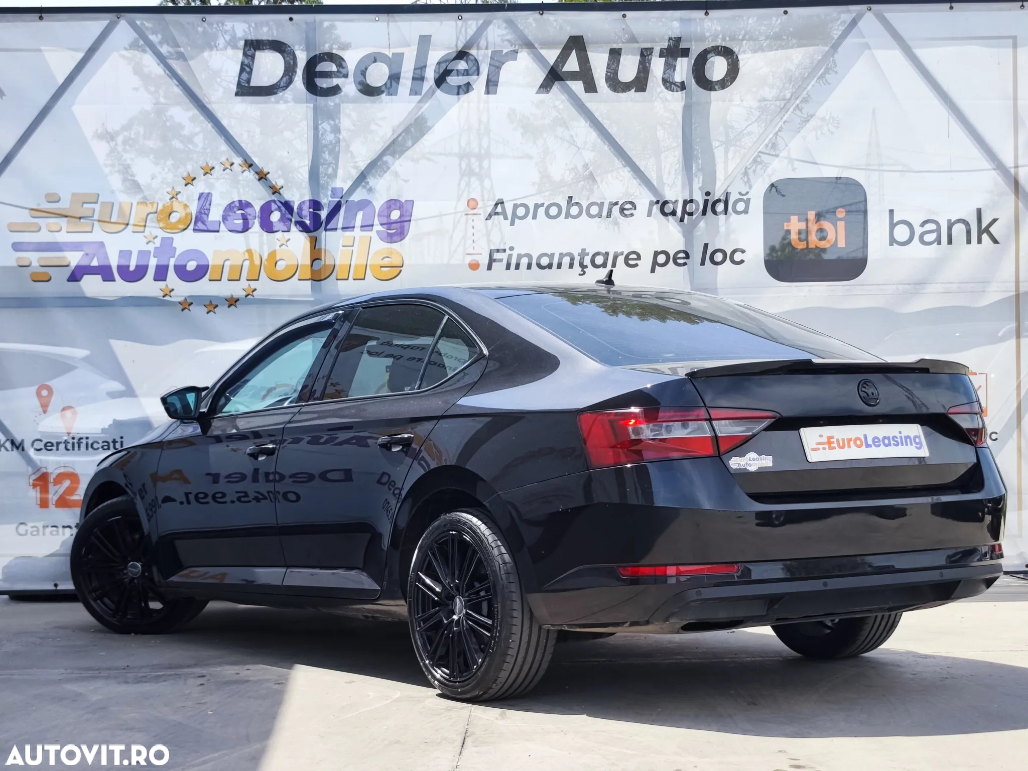 Skoda Superb 2.0 TDI DSG Ambition - 8