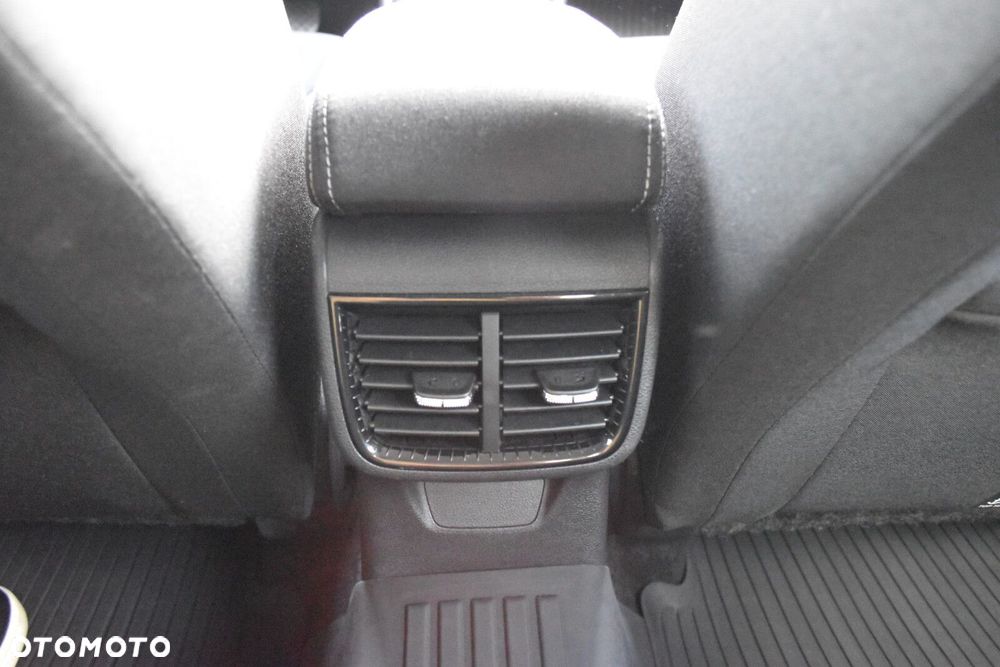 Skoda Fabia 1.0 TSI Style DSG - 33