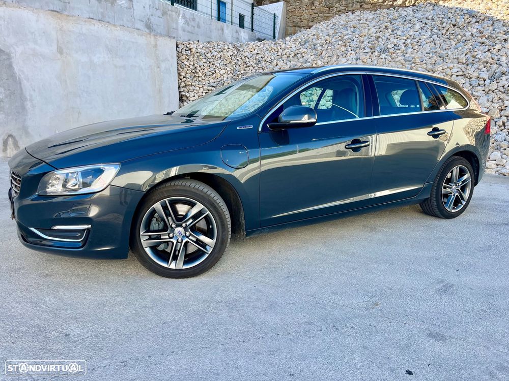 Volvo V60 D6 Plug-In-Hybrid AWD Geartronic Summum - 10