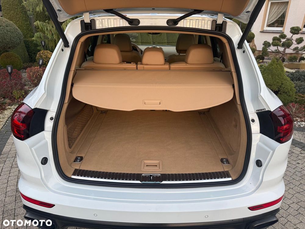 Porsche Cayenne Tiptronic S - 26