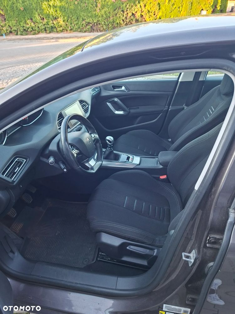 Peugeot 308 - 10