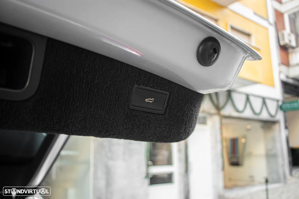 Porsche Cayenne Turbo S - 50