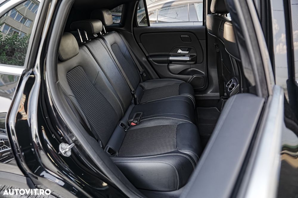Mercedes-Benz GLA - 17