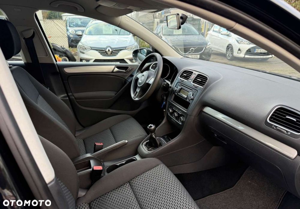 Volkswagen Golf - 20