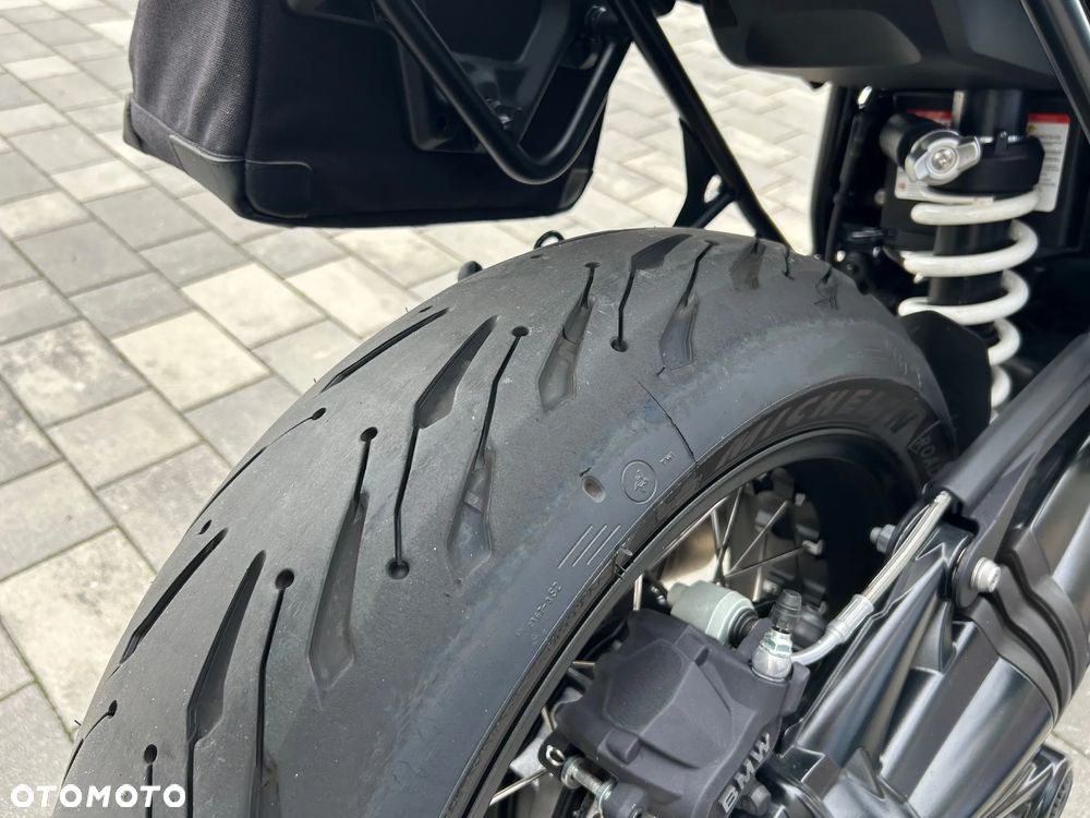 BMW R - 13