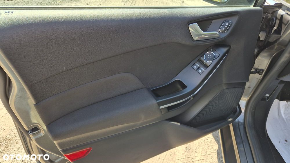 Ford Fiesta 1.0 EcoBoost STart-Stop Trend - 28
