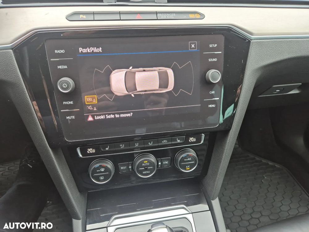 Volkswagen Passat 2.0 TSI DSG Highline - 16