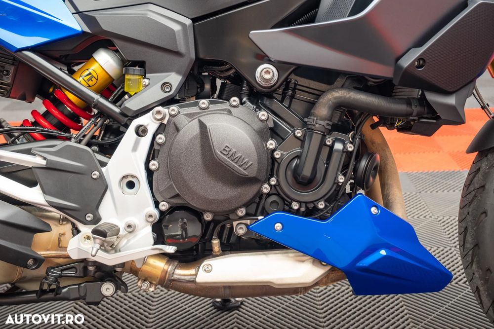 BMW F 900R Force - 27