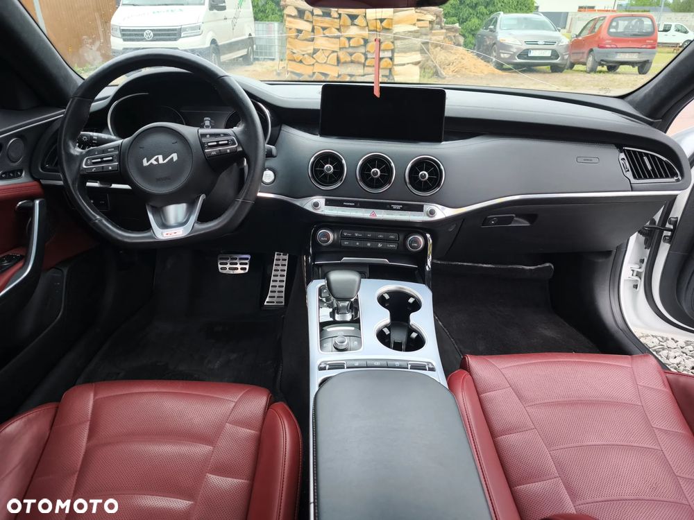 Kia Stinger 3.3 T-GDI AWD GT - 16