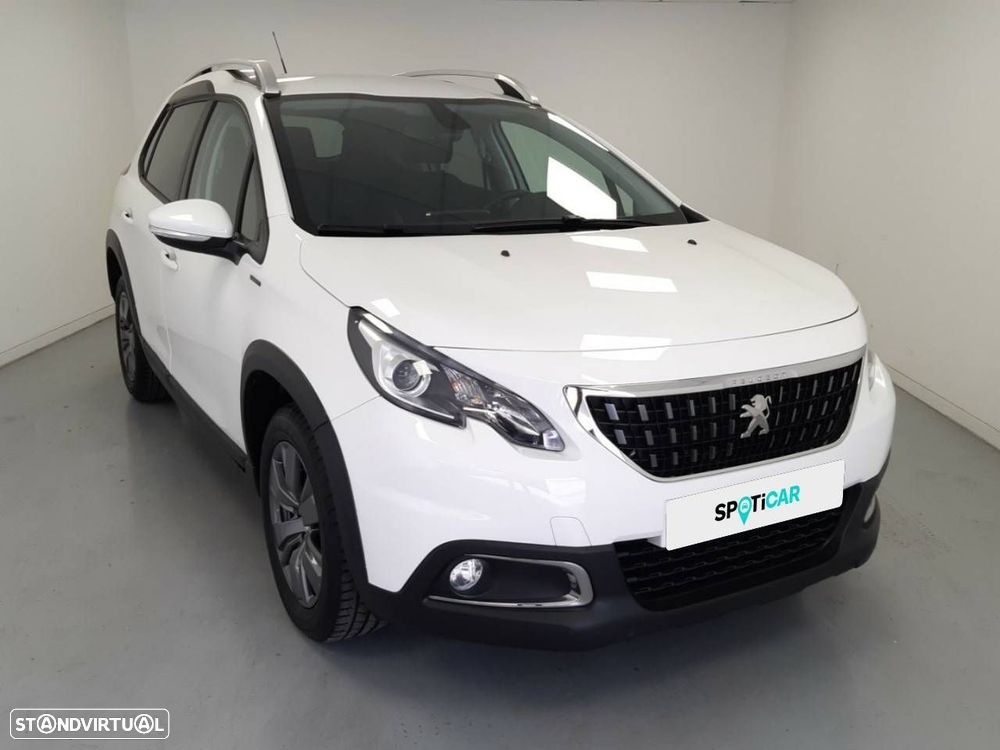 Peugeot 2008 1.2 PureTech Signature foto 3