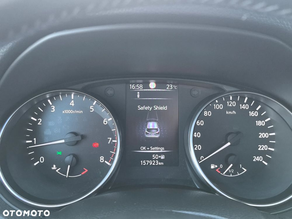Nissan Qashqai 1.6 DIG-T N-Connecta - 25