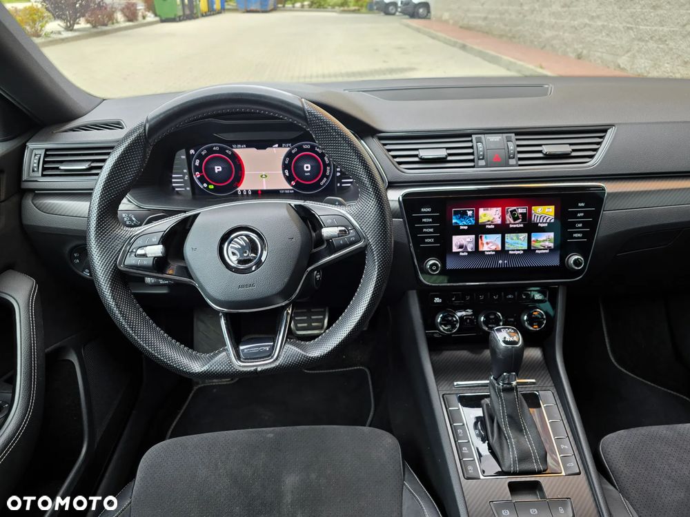 Skoda Superb 2.0 TDI SCR 4x4 Sportline DSG - 27