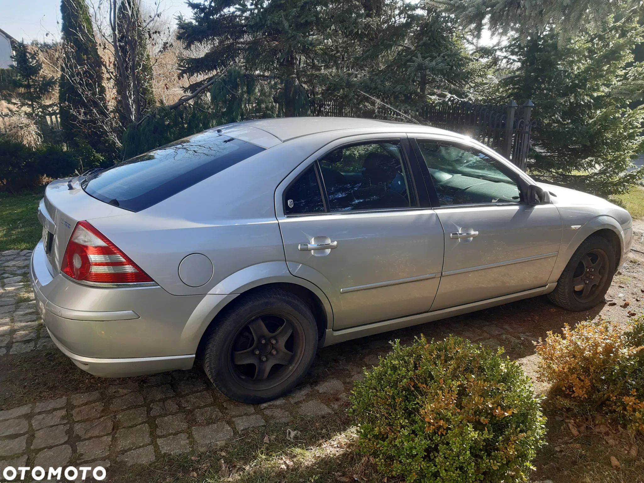Ford Mondeo 2.0 Ghia - 1