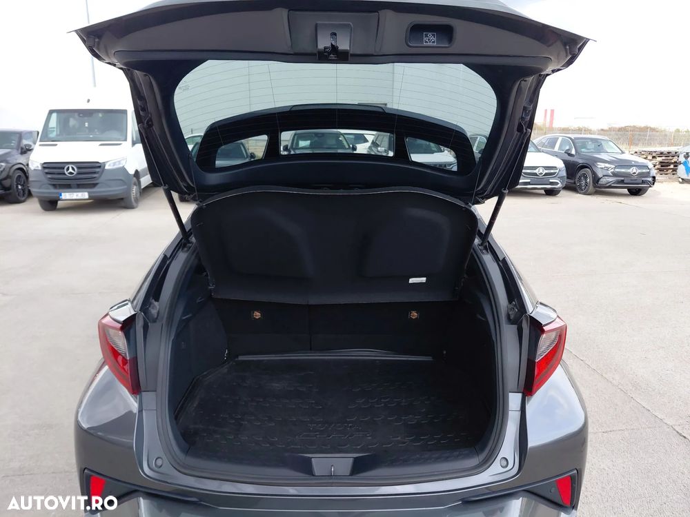 Toyota C-HR - 17