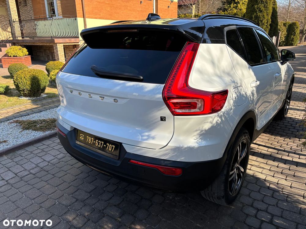 Volvo XC 40 D3 SCR R-Design - 2
