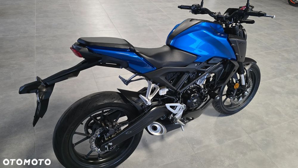 Honda CB - 24