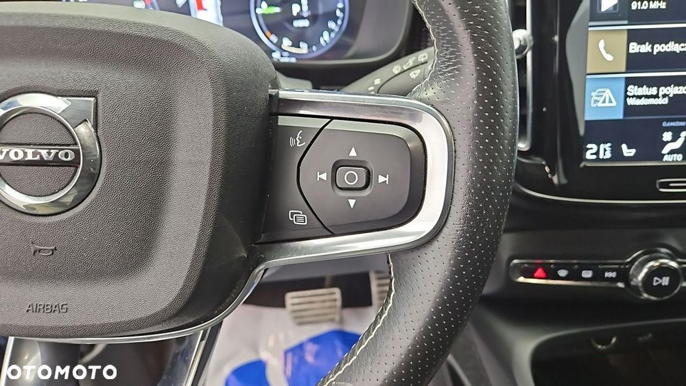 Volvo XC 40 T5 Plug-In Hybrid R-Design - 14