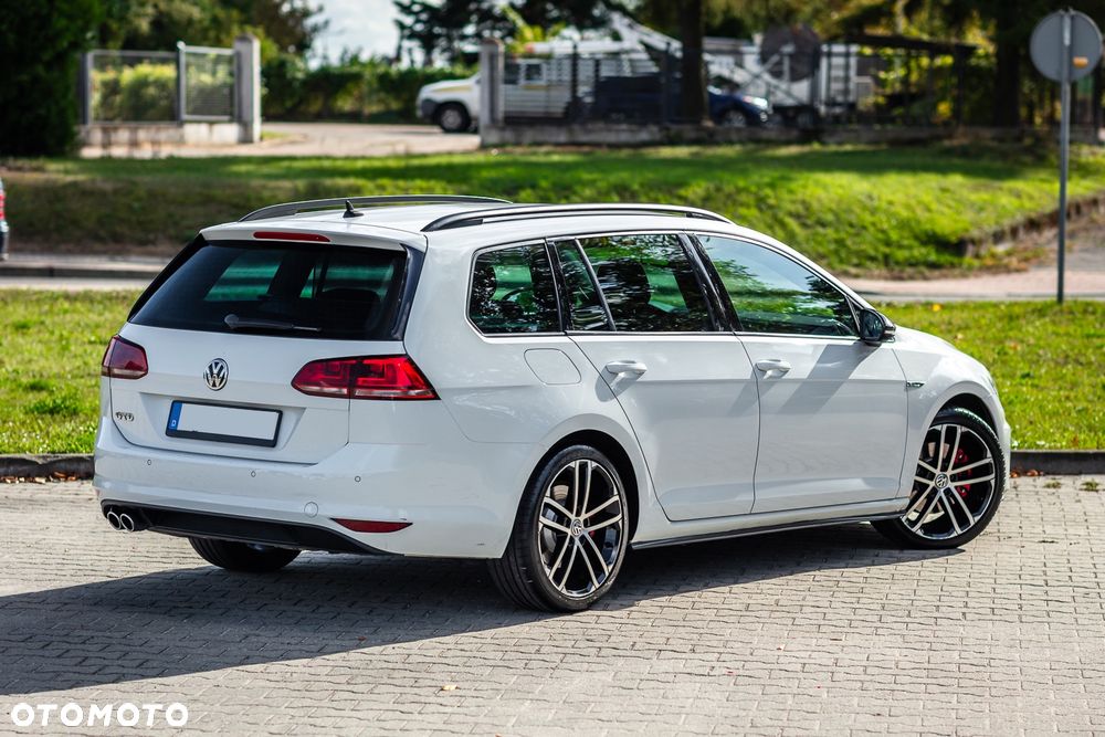 Volkswagen Golf GTD 2.0 TDI SCR DSG - 12