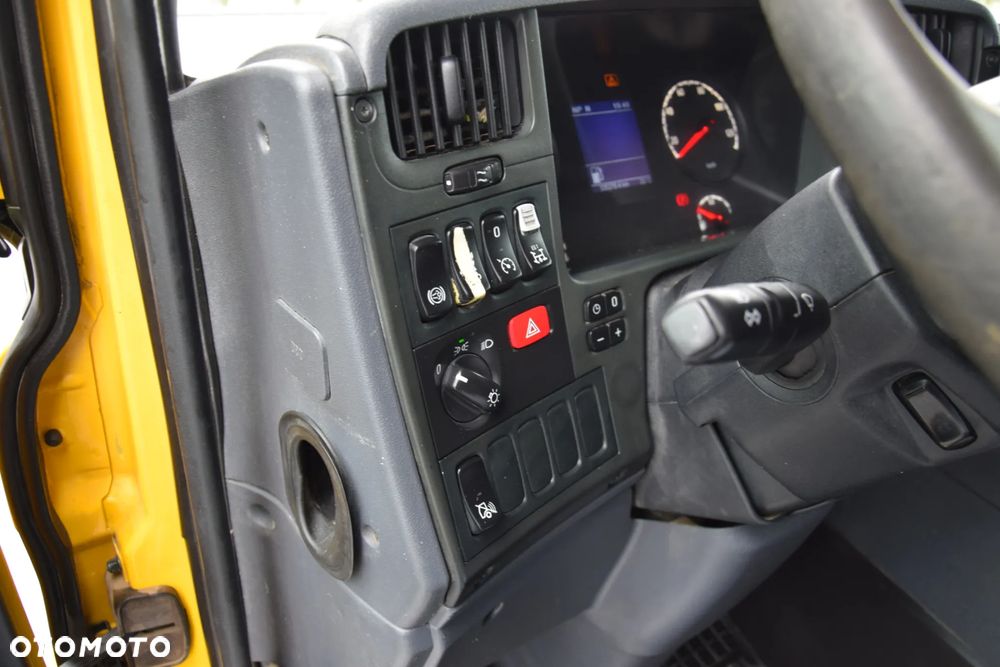 Scania P410 / 8x4 / EURO 6 / WYWROTKA / HYDROBURTA / AUTOMAT / KAMERA COFANIA / NAWIGACJA / HAK / NISKI PRZEBIEG / SERWISOWANY / SPROWADZONY - 35