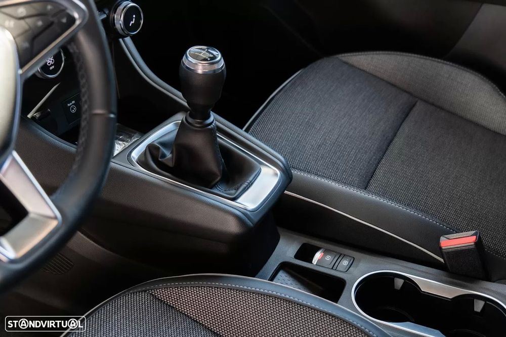 Renault Captur TCe 100 INTENS - 19