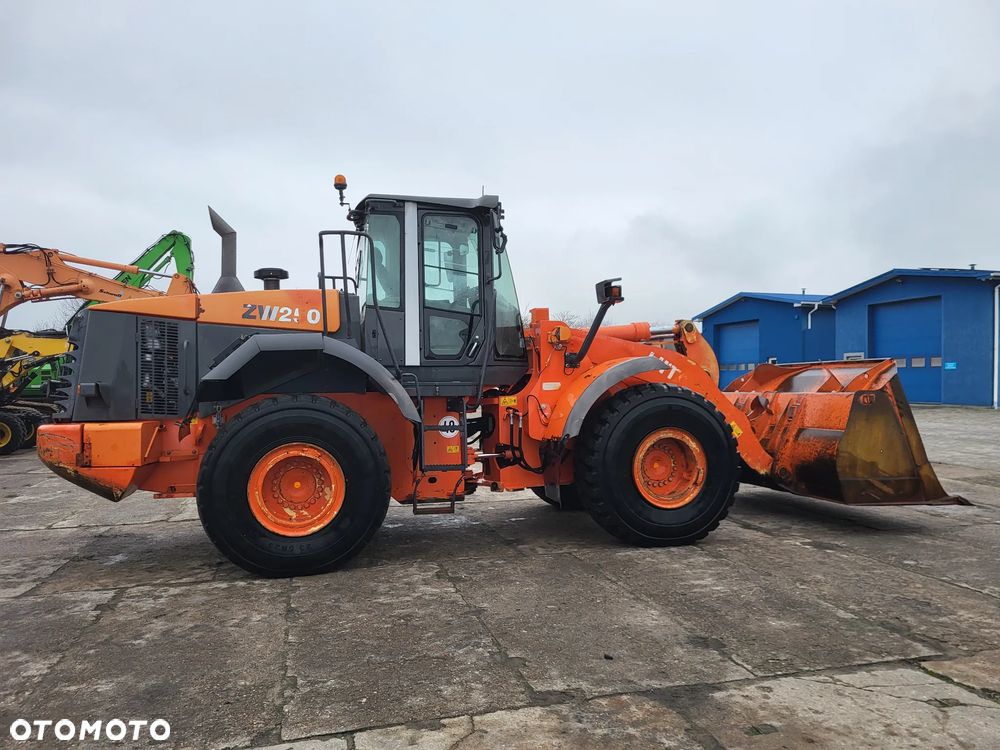 Hitachi ZW 250 spr z Niemiec 21000 kg - 5