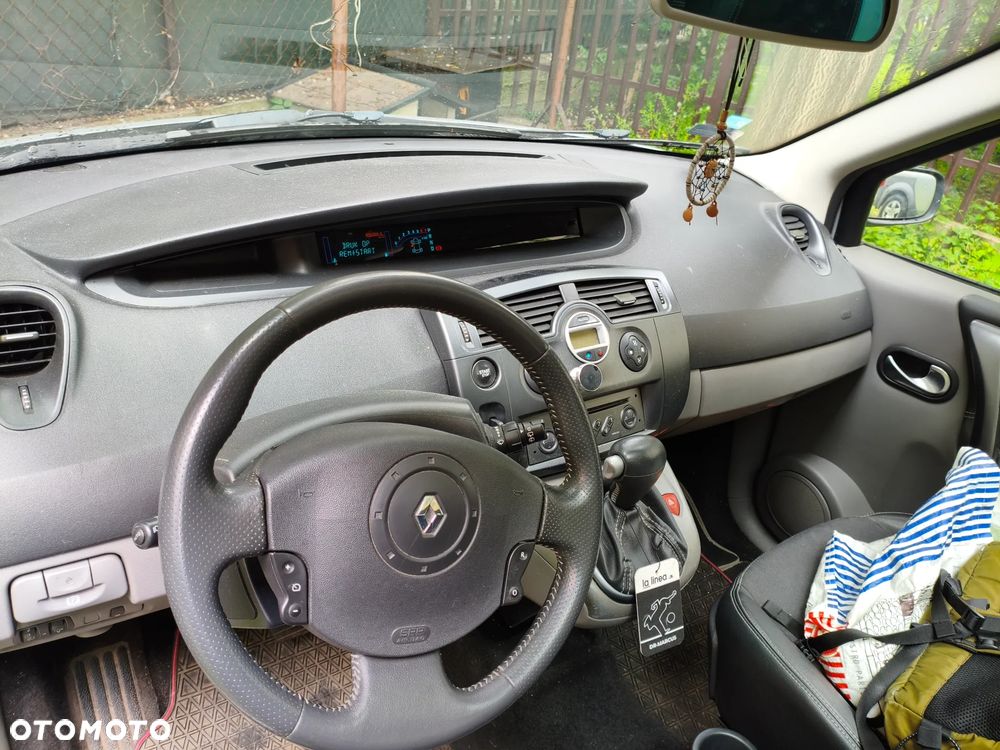 Renault Grand Scenic Gr 2.0 16V Emotion - 13