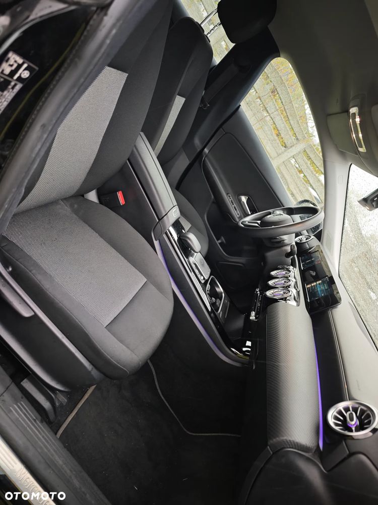 Mercedes-Benz CLA 200 d 8G-DCT Entry - 17