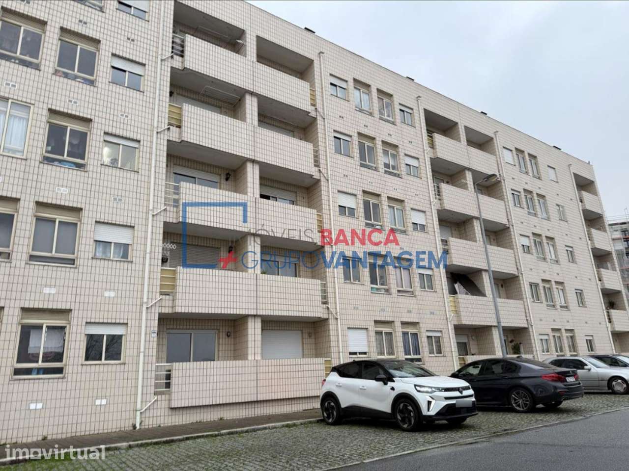 Garagem em venda na São Mamede de Infesta - Grande imagem: 3/4