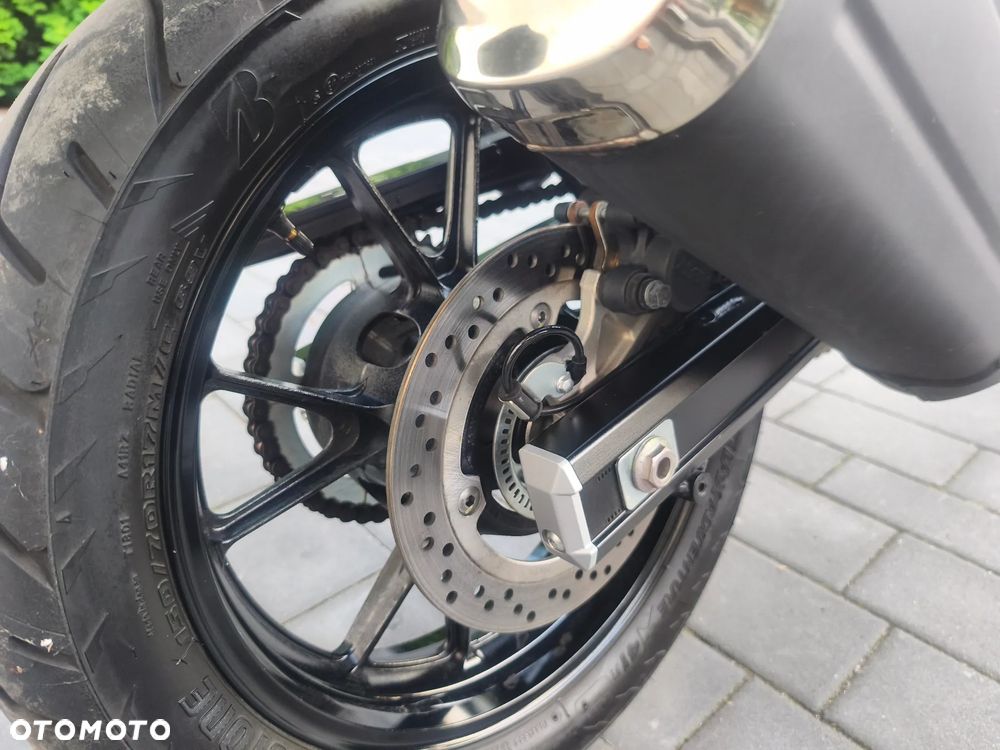 Suzuki V-STROM - 17