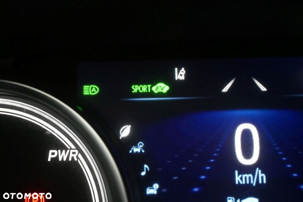 Toyota Camry 2.5 Hybrid Comfort CVT - 22