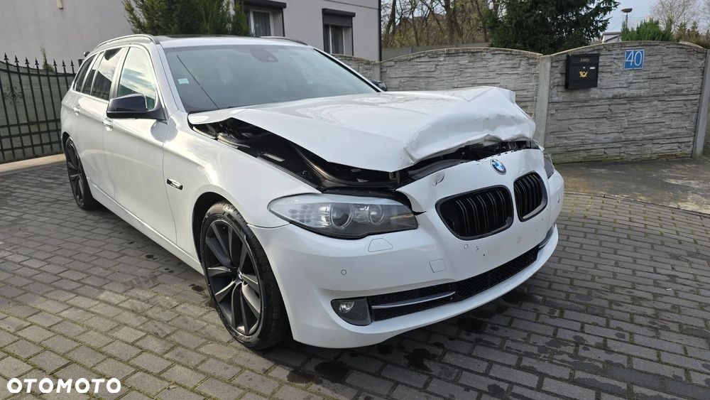 BMW Seria 5 525d - 1