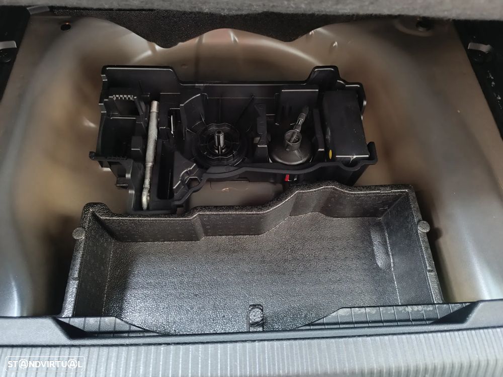 Peugeot 2008 1.2 PureTech Allure Pack - 38