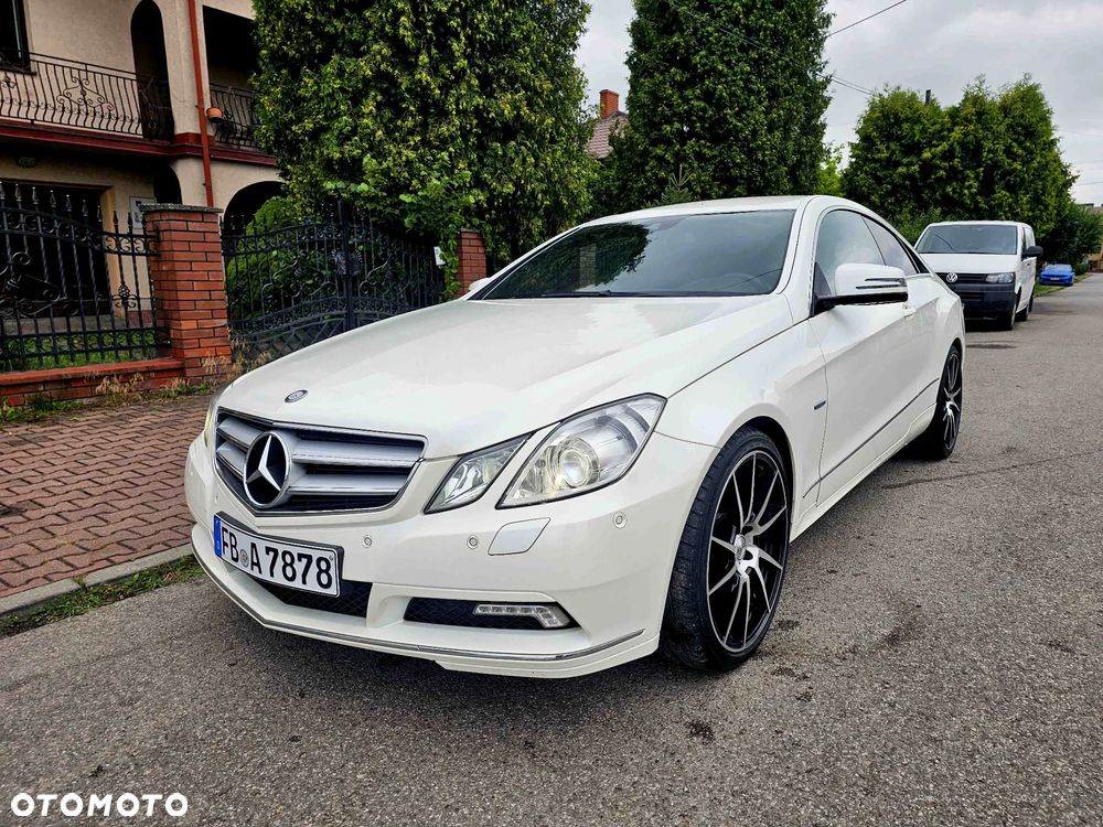 Mercedes-Benz Klasa E 250 BlueEFFICIENCY 7G-TRONIC Avantgarde - 15