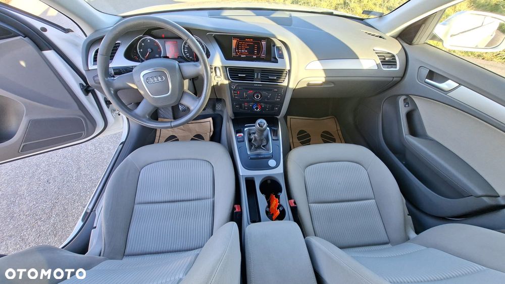 Audi A4 Avant 2.0 TDI DPF Attraction - 7