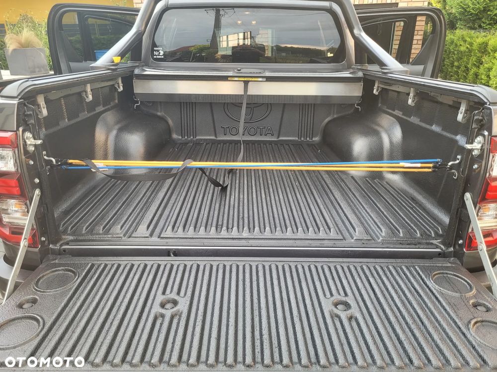 Toyota Hilux 2.8 D-4D Double Cab Invincible 4x4 - 12