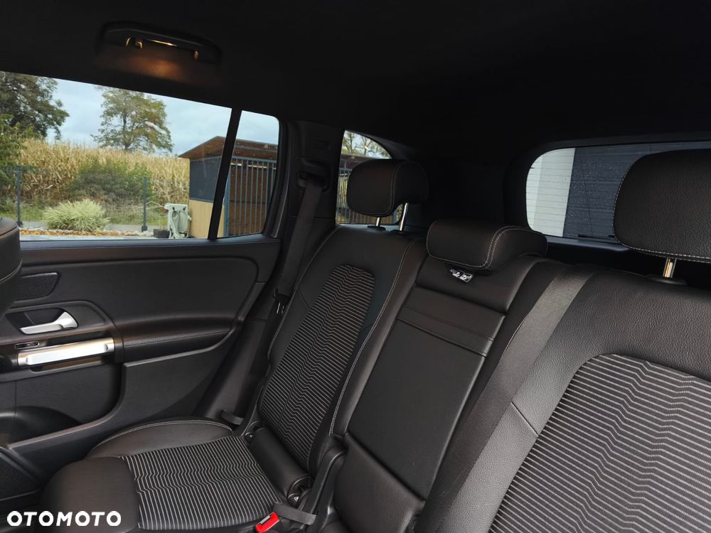 Mercedes-Benz GLB 220 d 4-Matic Progressive 8G-DCT - 10
