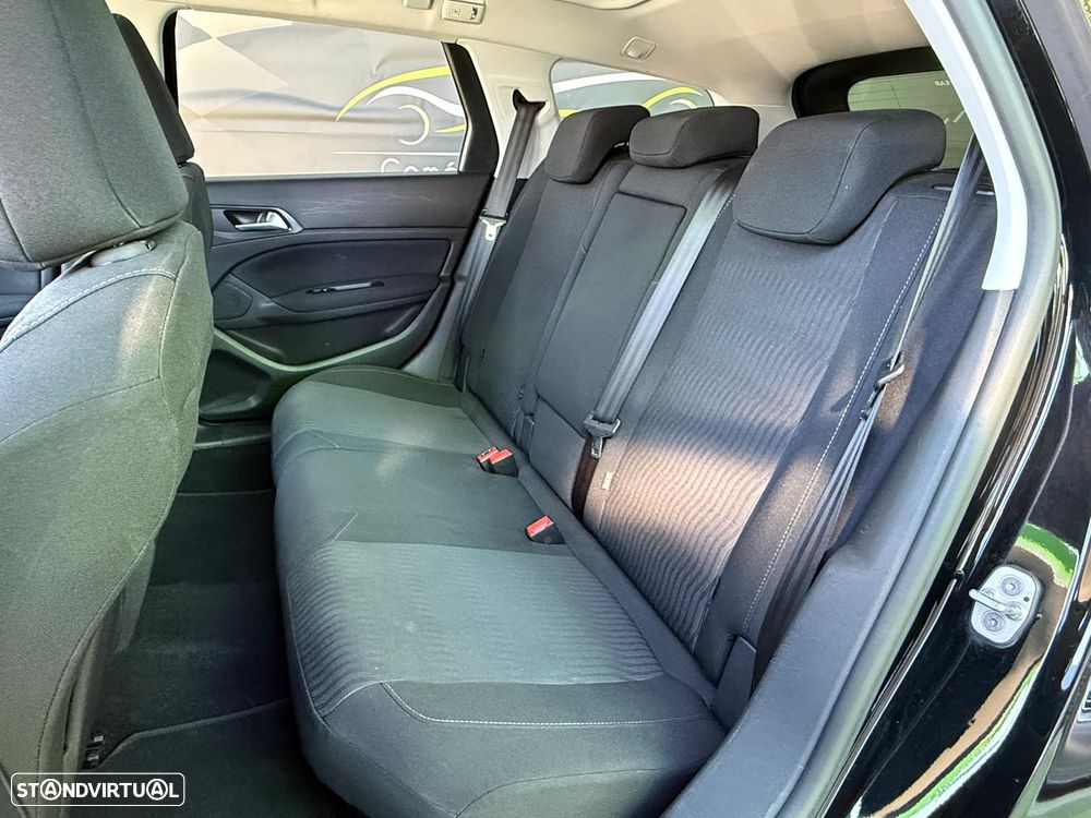 Peugeot 308 SW BlueHDi 120 Stop & Start Nível 2 Business-Line - 14