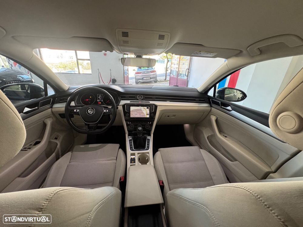 VW Passat 1.6 TDI BlueMotion - 7