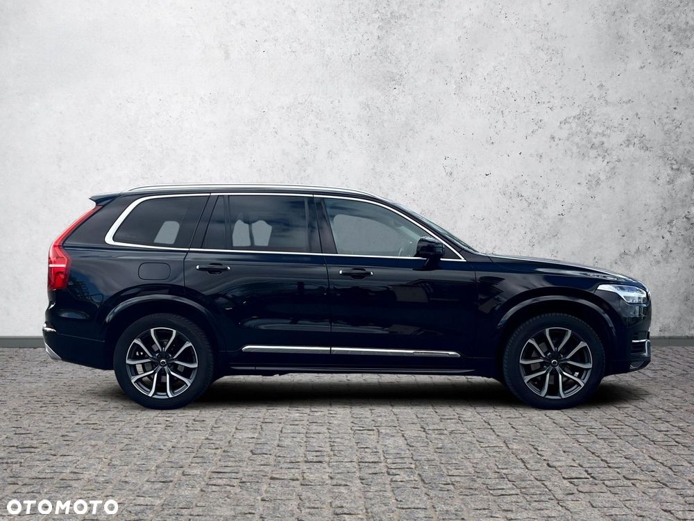 Volvo XC 90 - 7