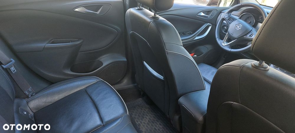 Opel Astra 1.4 Essentia - 10