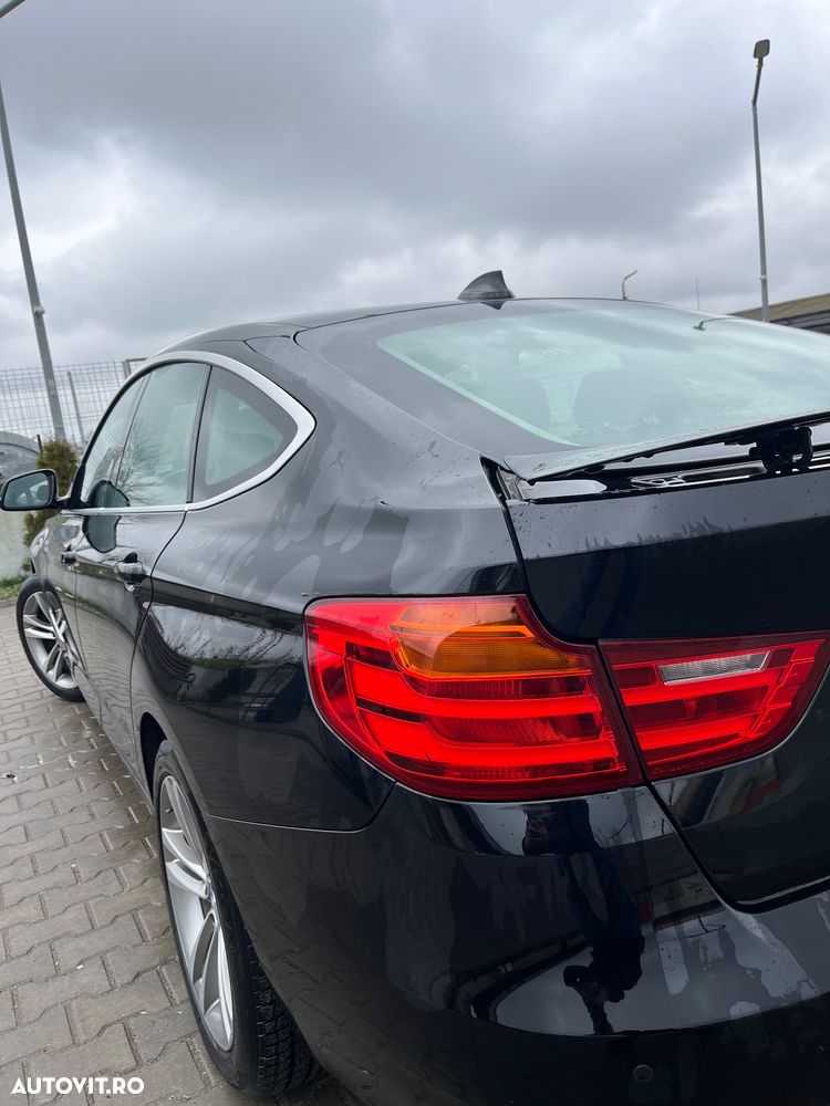 BMW Seria 3 318d Sport Line - 17