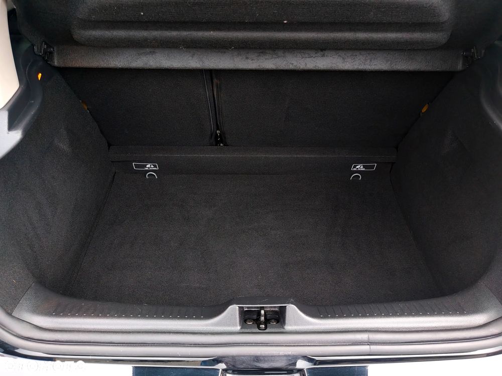 Renault Clio 1.2 16V 75 LIMITED - 31