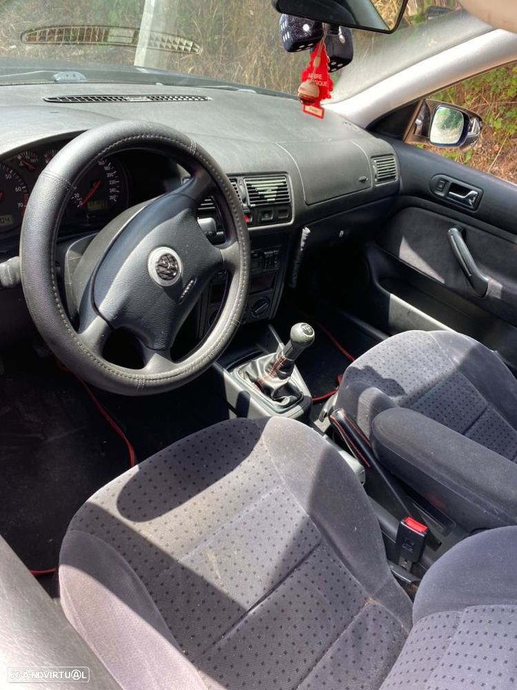 VW Golf 1.6 GT - 14