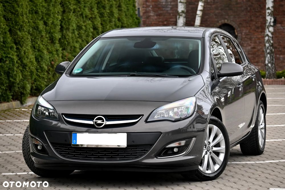 Opel Astra 1.4 T Cosmo S&S - 8