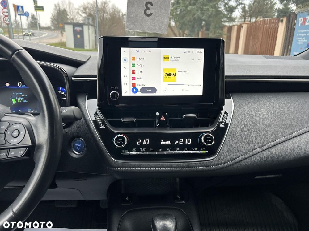 Toyota Corolla 2.0 Hybrid Comfort - 22